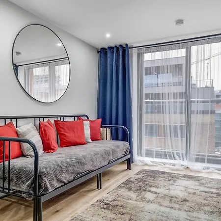 Florence Street Apartment